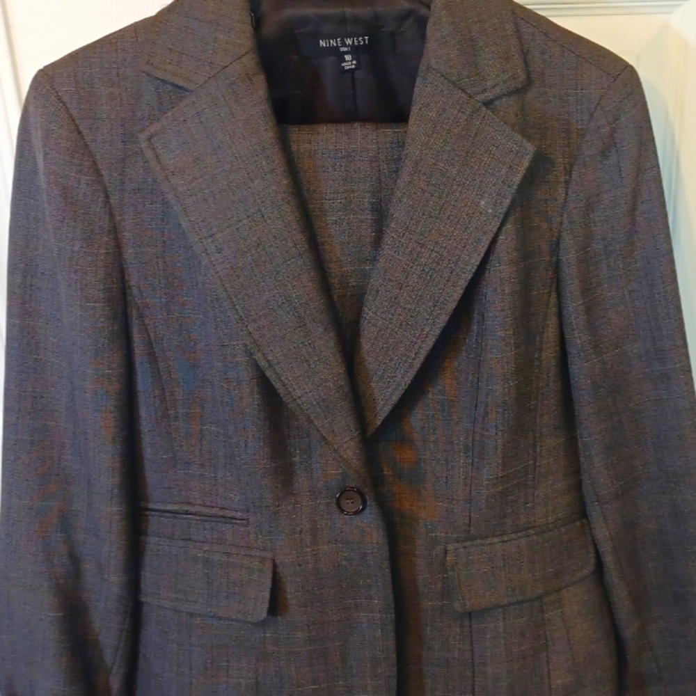 2 piece suite